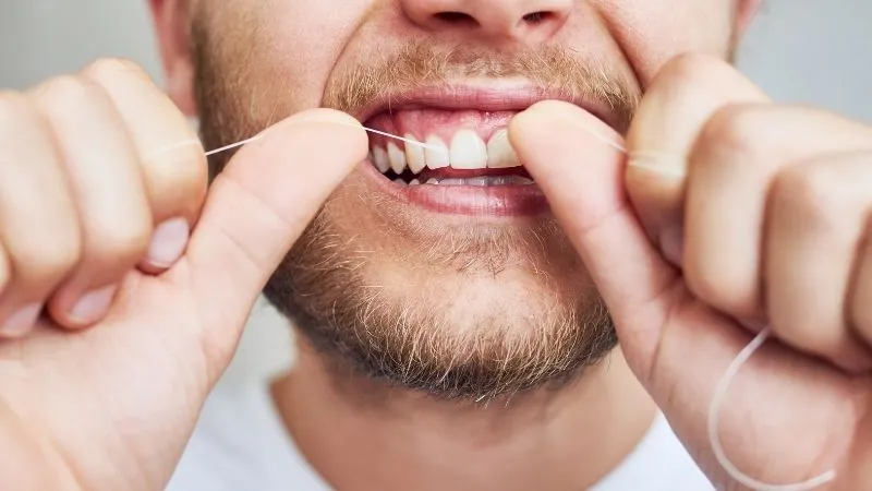 Does Flossing Create Gaps in Teeth? Does Flossing Create Gaps in Teeth